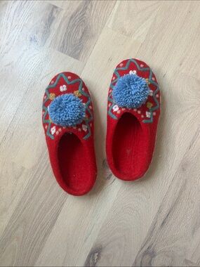Kids Red Wool Slip-On Slippers with Blue Pom Detail